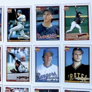 18 Topps 40 Years of Baseball 1991 collector cards